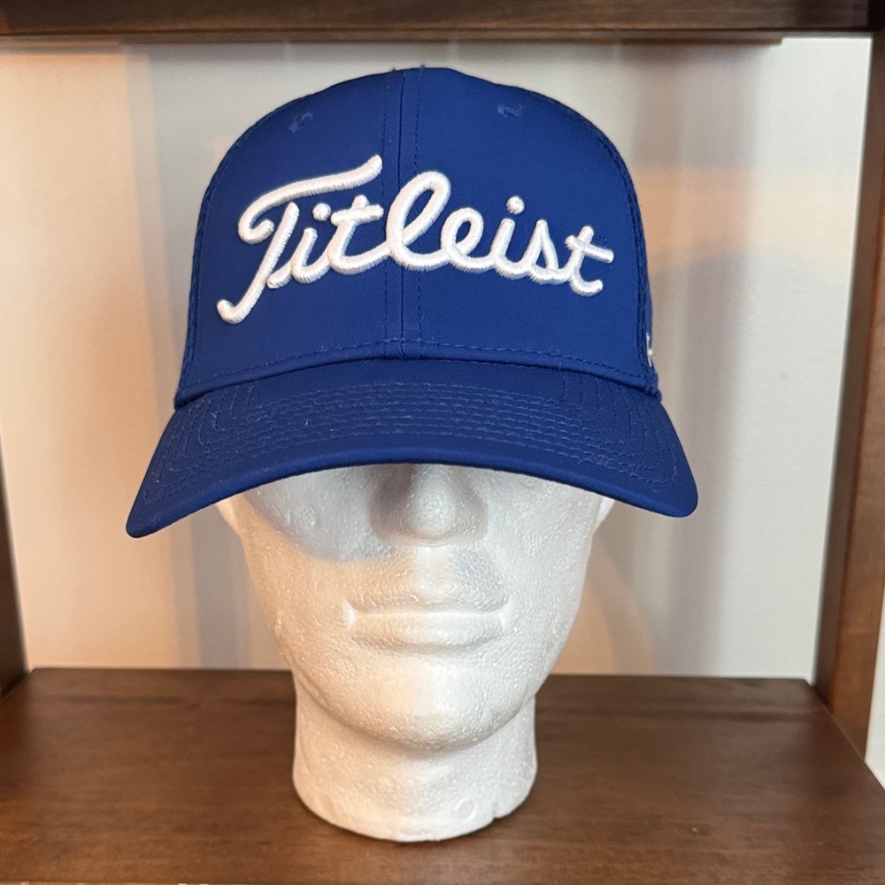 Footjoy FJ Pro V I Men's Baseball Hat Cap S/M Blue Embroidered Titleist Golf